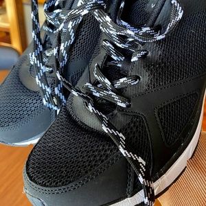 Vionic Performance walking shoe